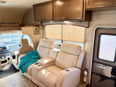 2021 Thor Motor Coach Chateau - Photo 11