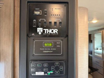 2021 Thor Motor Coach Chateau - Photo 20