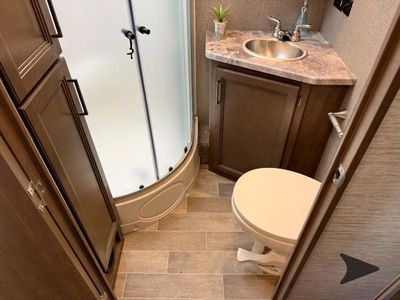 2021 Thor Motor Coach Chateau - Photo 38