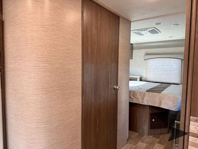2021 Thor Motor Coach Chateau - Photo 37