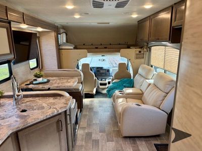 2021 Thor Motor Coach Chateau - Photo 10