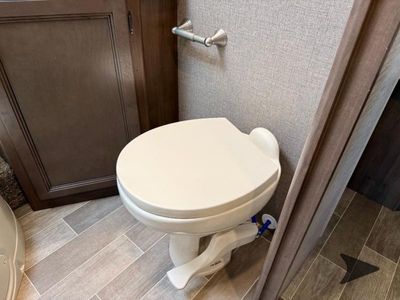 2021 Thor Motor Coach Chateau - Photo 50