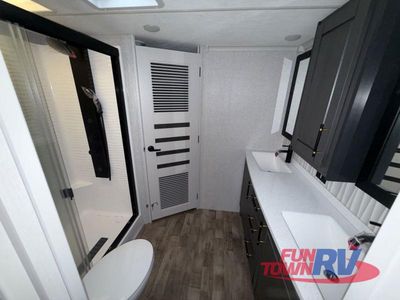 2025 Redwood RV Redwood - Photo 31