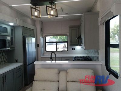 2025 Redwood RV Redwood - Photo 7