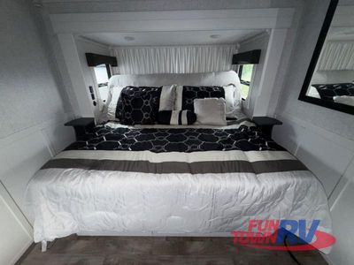 2025 Redwood RV Redwood - Photo 37