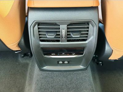 2026 BMW 3 Series — photo 19 view