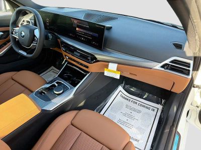 2026 BMW 3 Series — photo 13 view