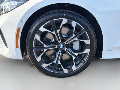 2026 BMW 3 Series — photo 41 view