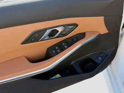 2026 BMW 3 Series — photo 22 view