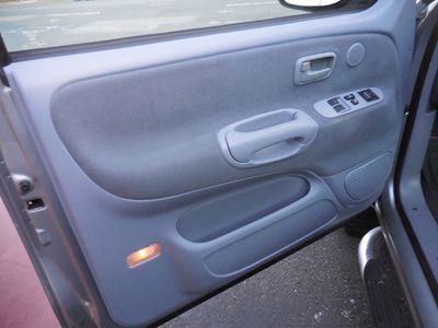 2002 Toyota Tundra - Photo 18