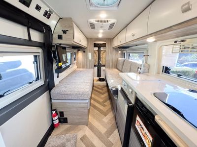 2026 Winnebago TRAVATO - Photo 5