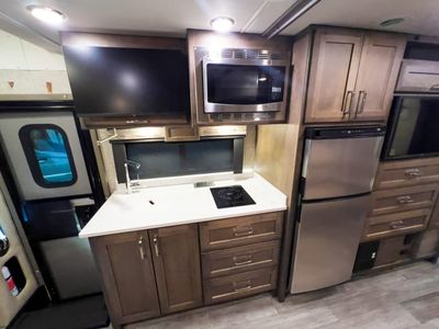 2024 Tiffin WAYFARER - Photo 12