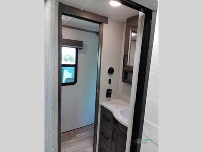 2023 Grand Design Reflection — photo 42 view