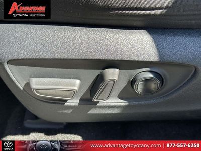 2024 Toyota RAV4 - Photo 22