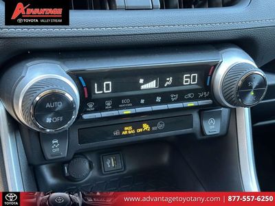 2024 Toyota RAV4 - Photo 33