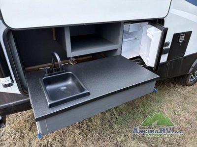 2022 Keystone RV Premier Ultra Lite - Photo 25