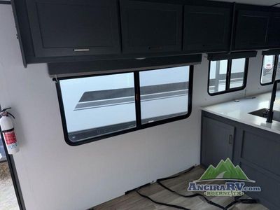 2022 Keystone RV Premier Ultra Lite - Photo 9