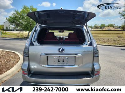 2021 Lexus GX — photo 11 view