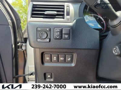 2021 Lexus GX — photo 25 view