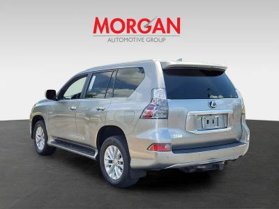 2021 Lexus GX — interior view