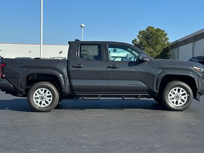 2026 Toyota Tacoma - Photo 8