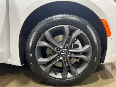 2026 Chrysler Pacifica — detail view