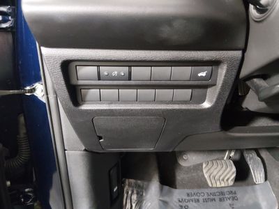 2025 Mitsubishi Outlander - Photo 13