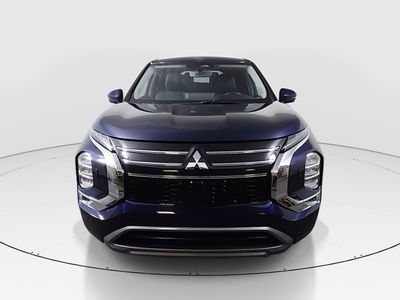 2025 Mitsubishi Outlander - Photo 2