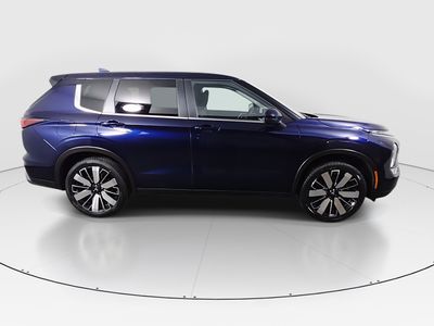 2025 Mitsubishi Outlander - Photo 8