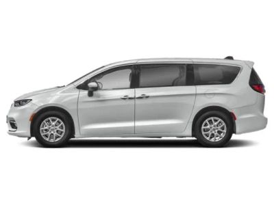 2023 Chrysler Pacifica — front three-quarter view