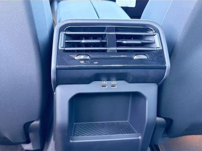 2026 BMW i5 — photo 20 view