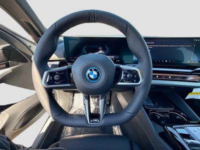 2026 BMW i5 — photo 26 view