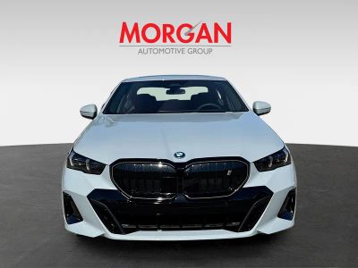 2026 BMW i5 — photo 8 view