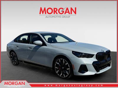 2026 BMW i5 eDrive40 in Brooklyn Grey Metallic — front three-quarter view