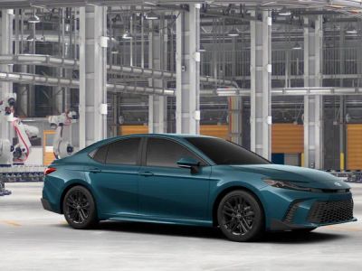 2026 Toyota Camry - Photo 16