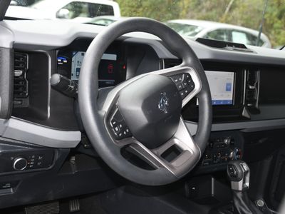 2022 Ford Bronco - Photo 9