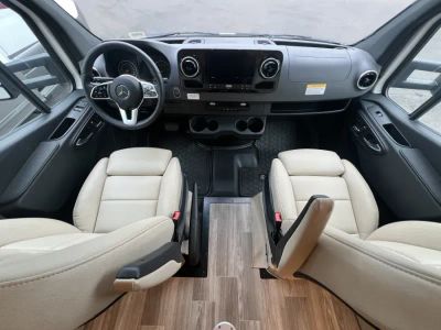 2026 Tiffin WAYFARER — side profile view