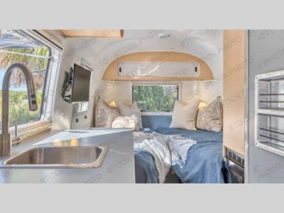 2026 Airstream World Traveler - Photo 6