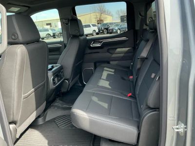 2026 Chevrolet Silverado 1500 — photo 17 view
