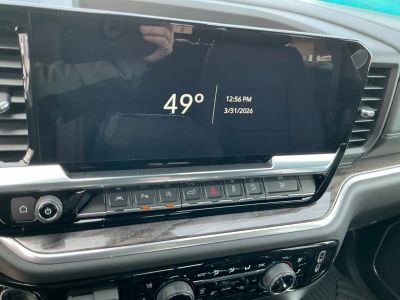 2026 Chevrolet Silverado 1500 — photo 12 view