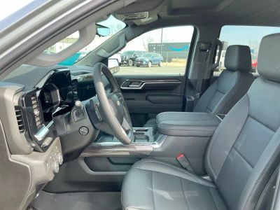 2026 Chevrolet Silverado 1500 — photo 10 view