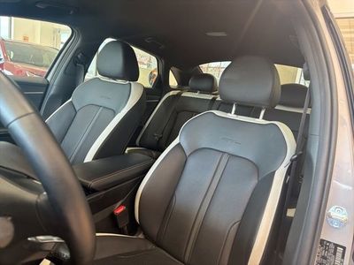 2025 Kia K5 GT-Line - Photo 19
