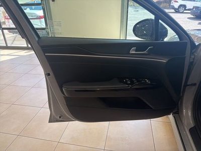 2025 Kia K5 GT-Line - Photo 10