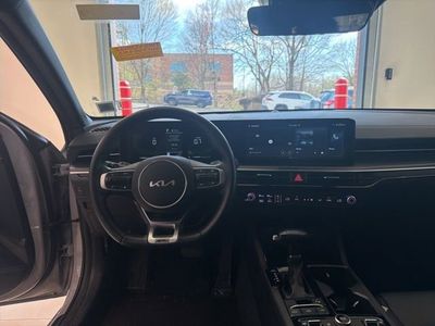 2025 Kia K5 GT-Line - Photo 16