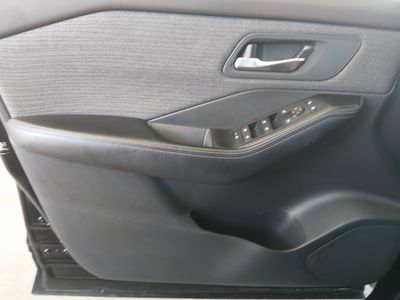 2023 Nissan Rogue - Photo 18
