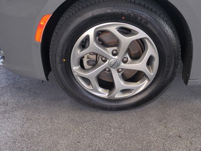 2022 Chrysler Pacifica - Photo 11