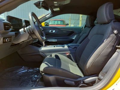 2024 Ford Mustang — photo 14 view
