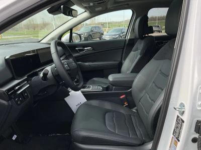 2026 Kia Sportage — photo 9 view