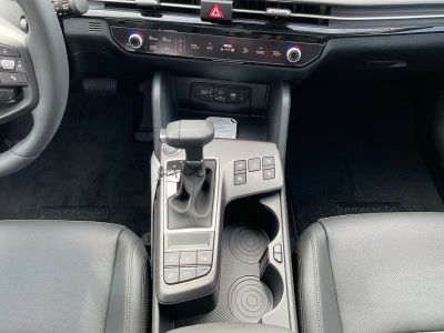 2026 Kia Sportage — photo 13 view