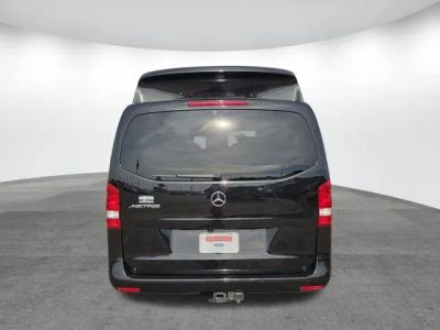 2023 Mercedes-Benz Metris — detail view